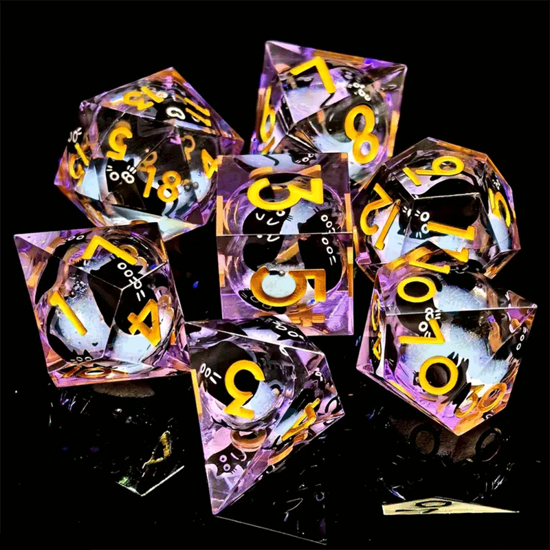 Fluffy - Sharp Edge Liquid Core Dice